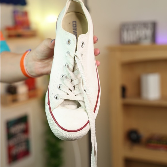 White Converse - Picture 2 of 15
